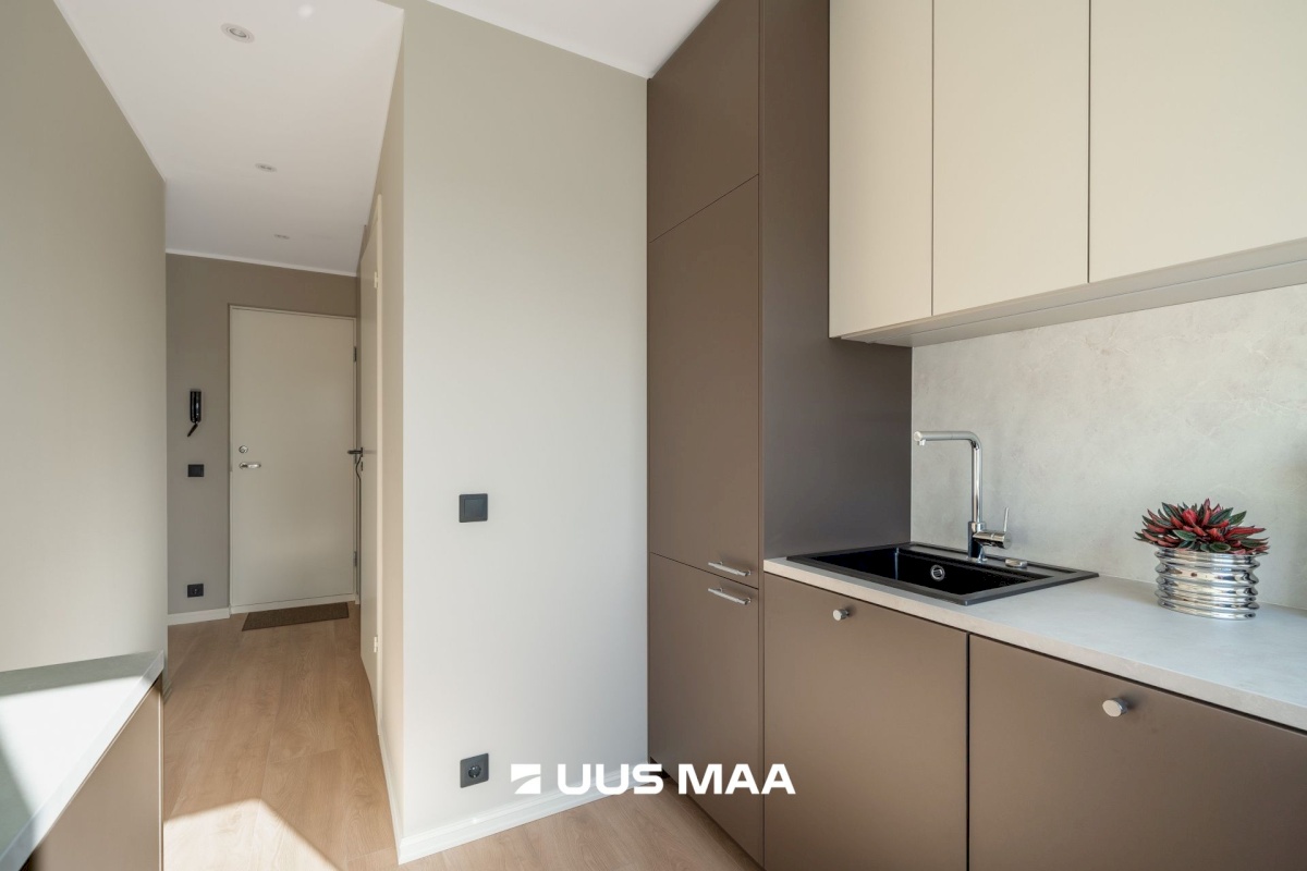 Tallinn, Mustamäe linnaosa, Ehitajate tee 78