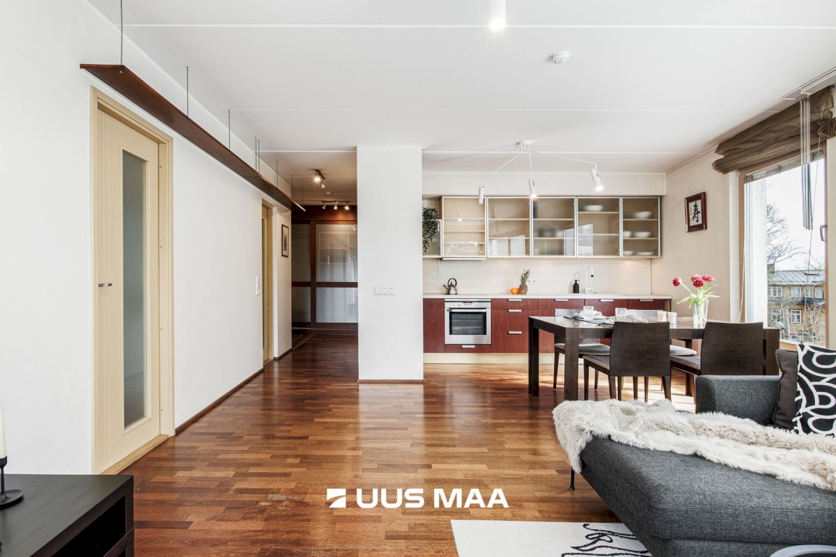 Tallinn, Kesklinna linnaosa, Ravi tn 7