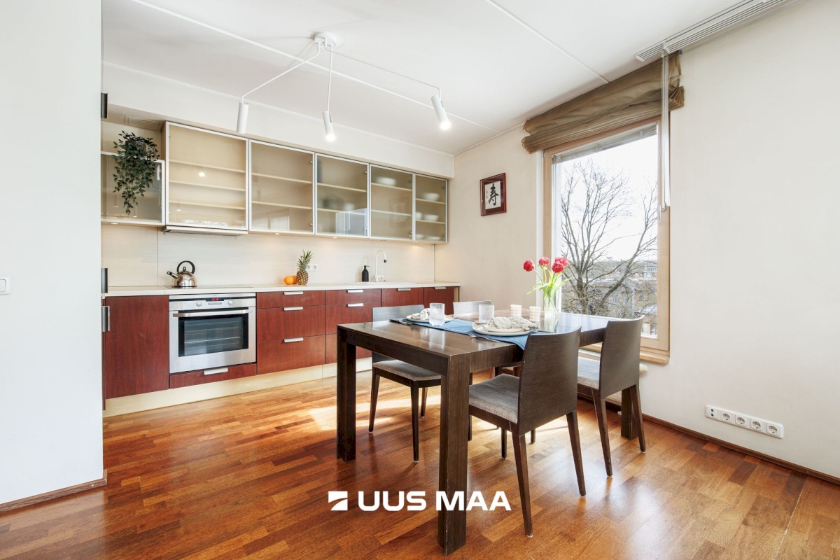 Tallinn, Kesklinna linnaosa, Ravi tn 7