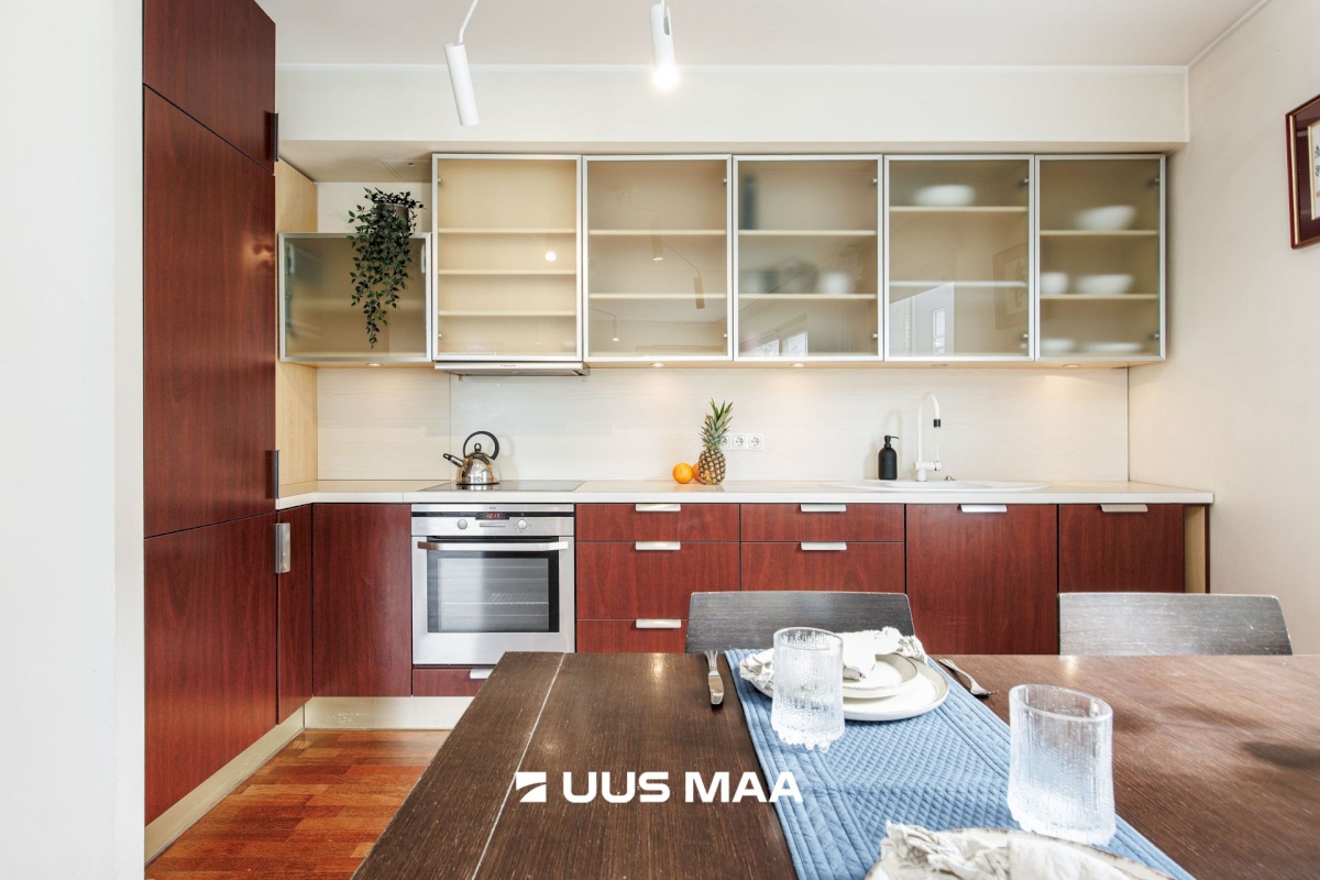 Tallinn, Kesklinna linnaosa, Ravi tn 7