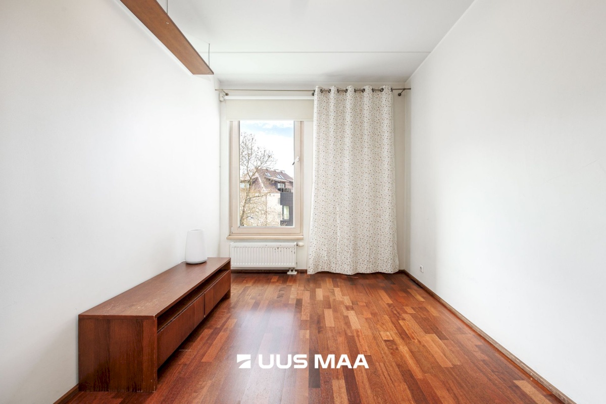 Tallinn, Kesklinna linnaosa, Ravi tn 7