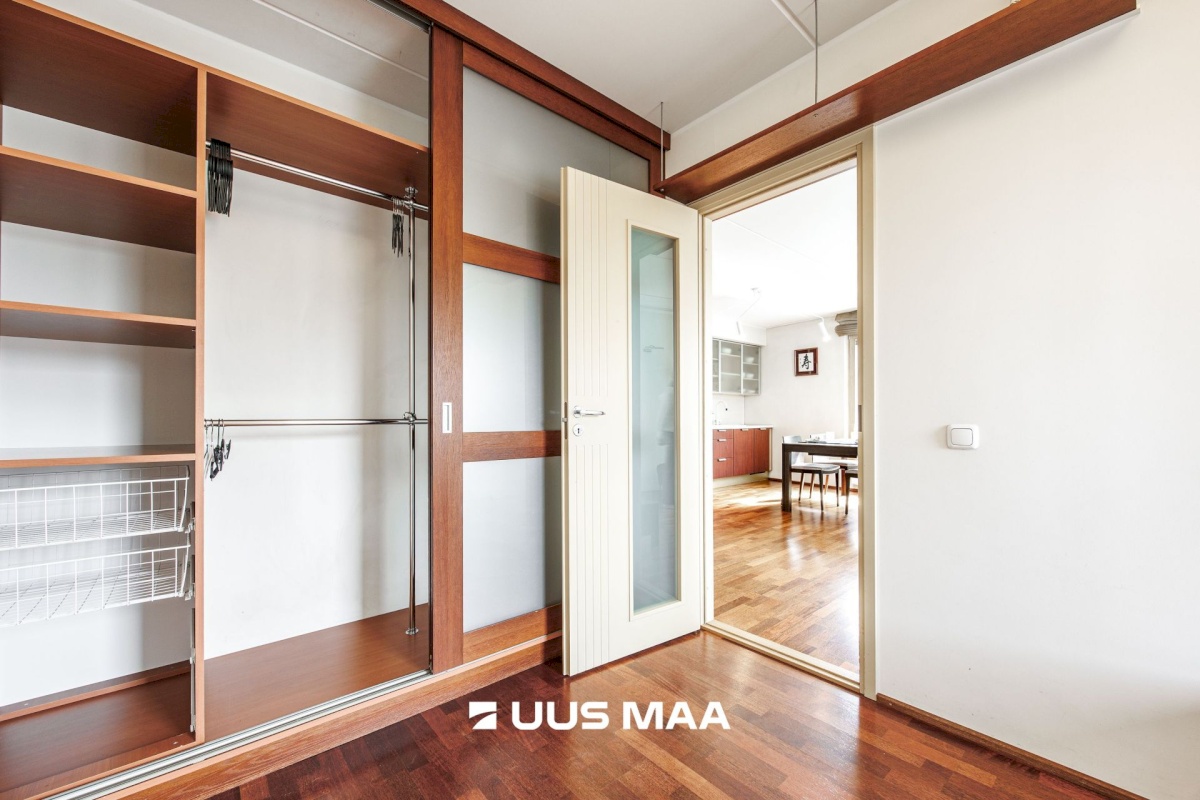 Tallinn, Kesklinna linnaosa, Ravi tn 7