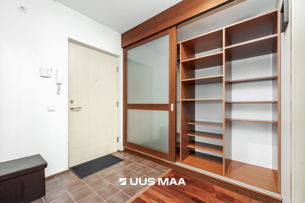 Tallinn, Kesklinna linnaosa, Ravi tn 7