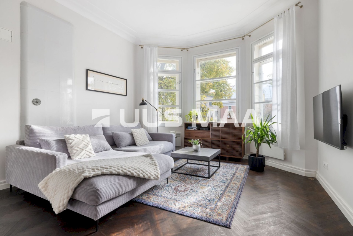 Tallinn, Kesklinna linnaosa, Kadriorg, Narva mnt 55