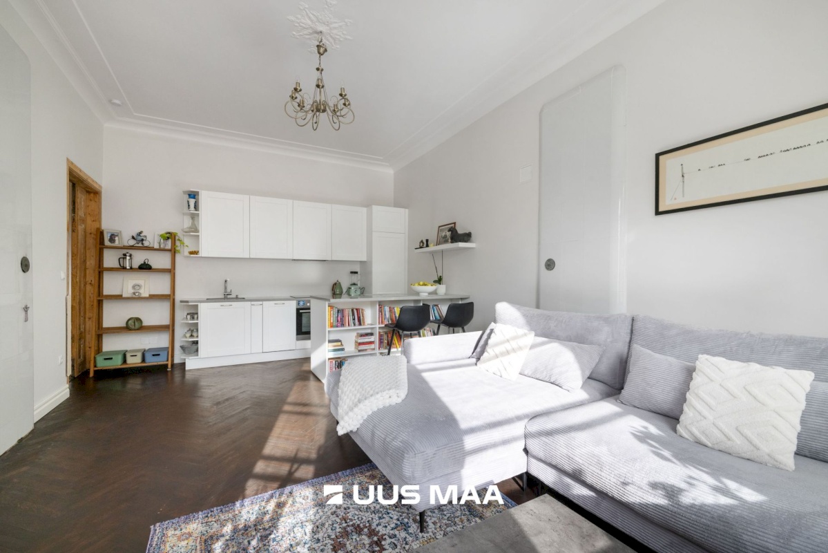 Tallinn, Kesklinna linnaosa, Kadriorg, Narva mnt 55