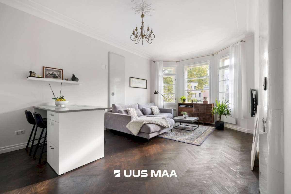 Tallinn, Kesklinna linnaosa, Kadriorg, Narva mnt 55