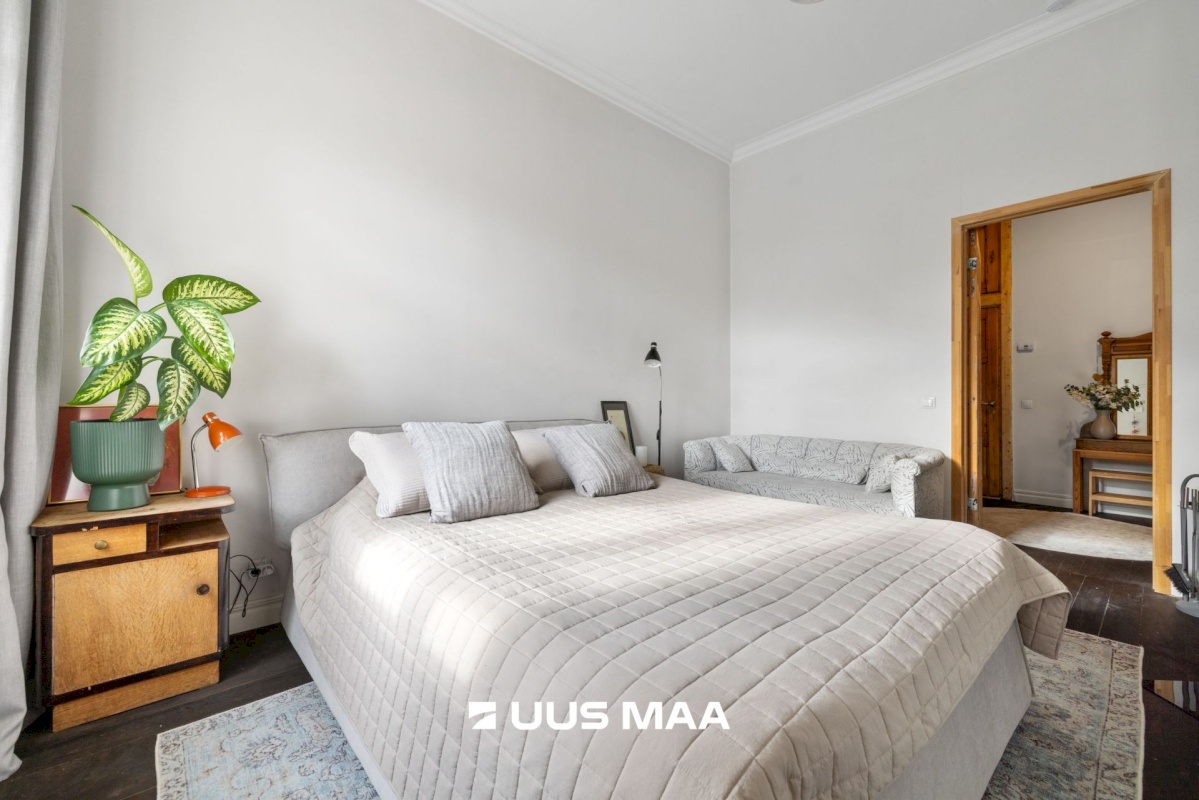 Tallinn, Kesklinna linnaosa, Kadriorg, Narva mnt 55