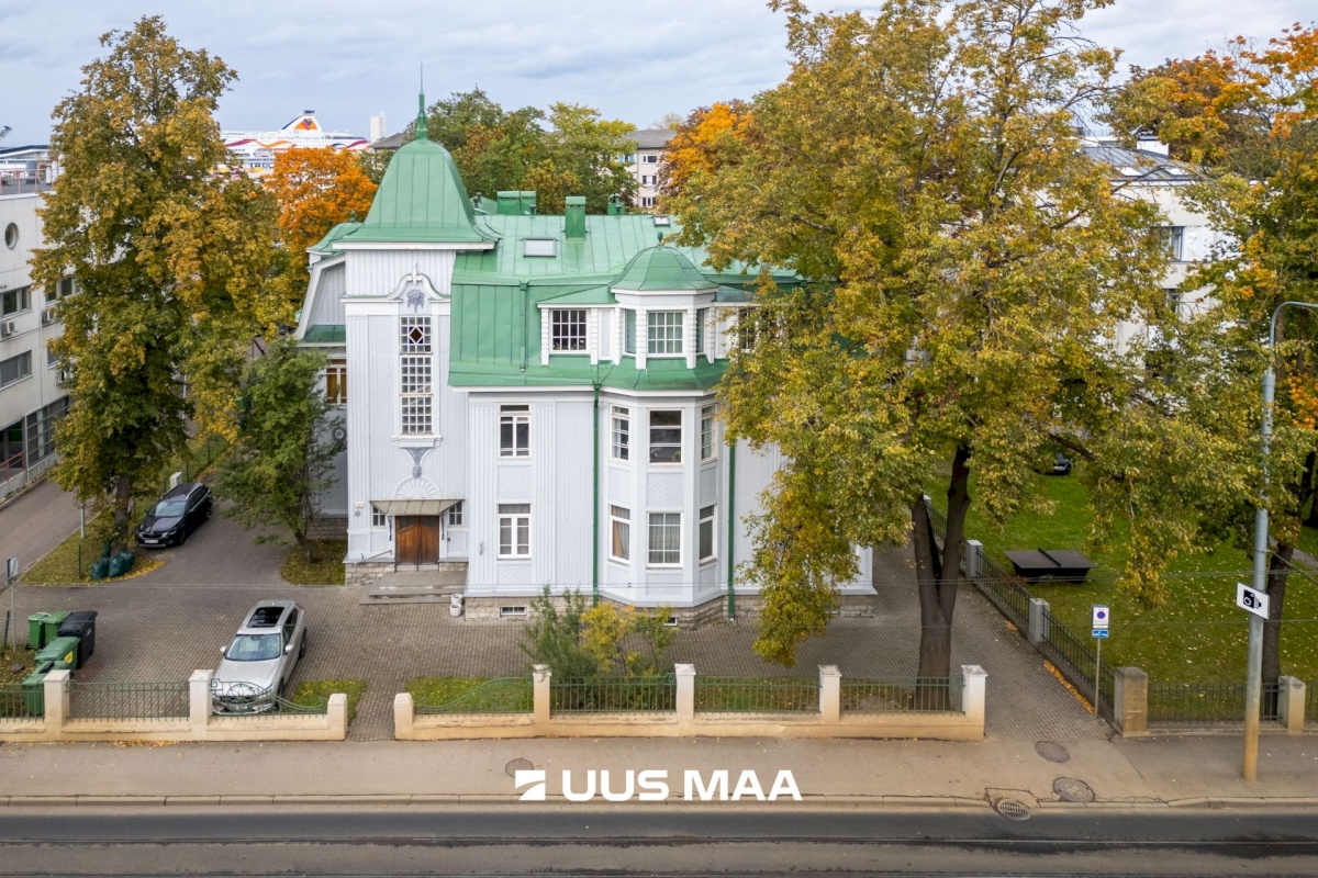 Tallinn, Kesklinna linnaosa, Kadriorg, Narva mnt 55