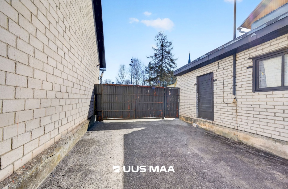 Keila linn, Tallinna mnt 5