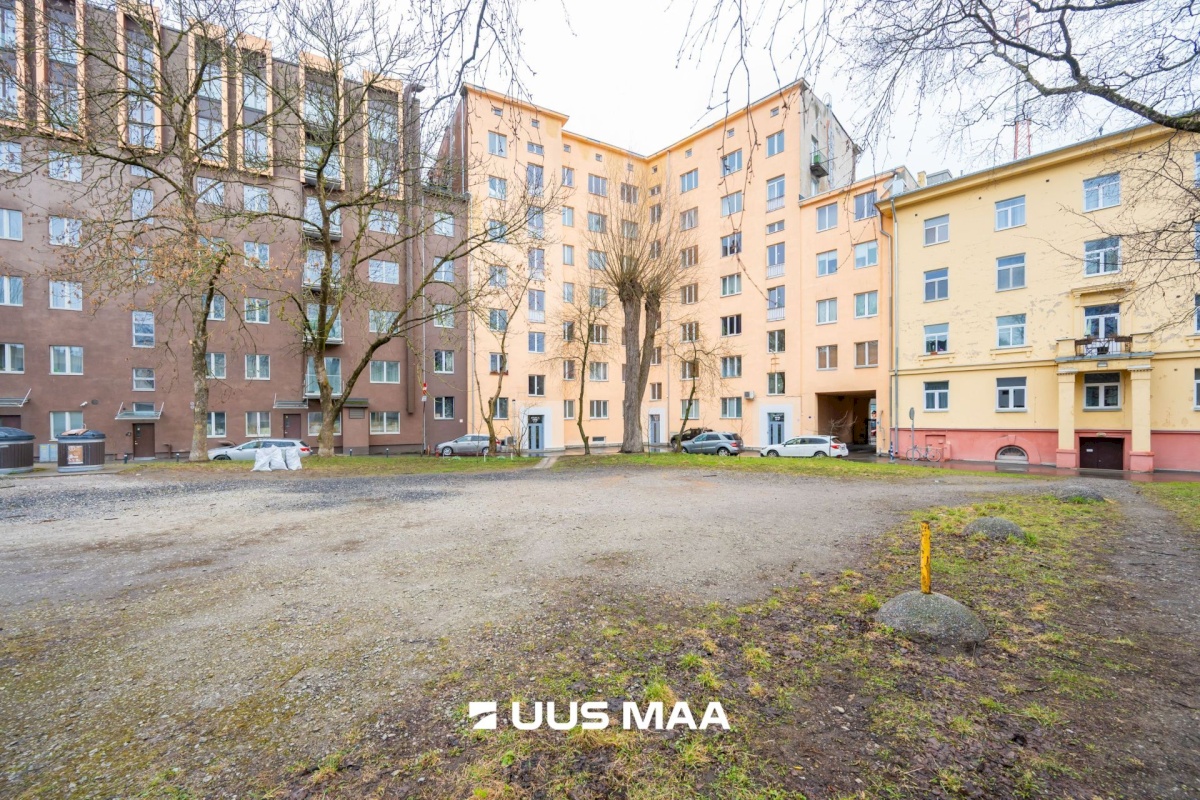 Tallinn, Kesklinna linnaosa, Raua, Narva mnt 14