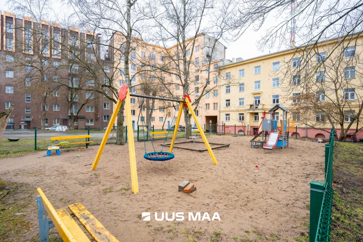 Tallinn, Kesklinna linnaosa, Raua, Narva mnt 14