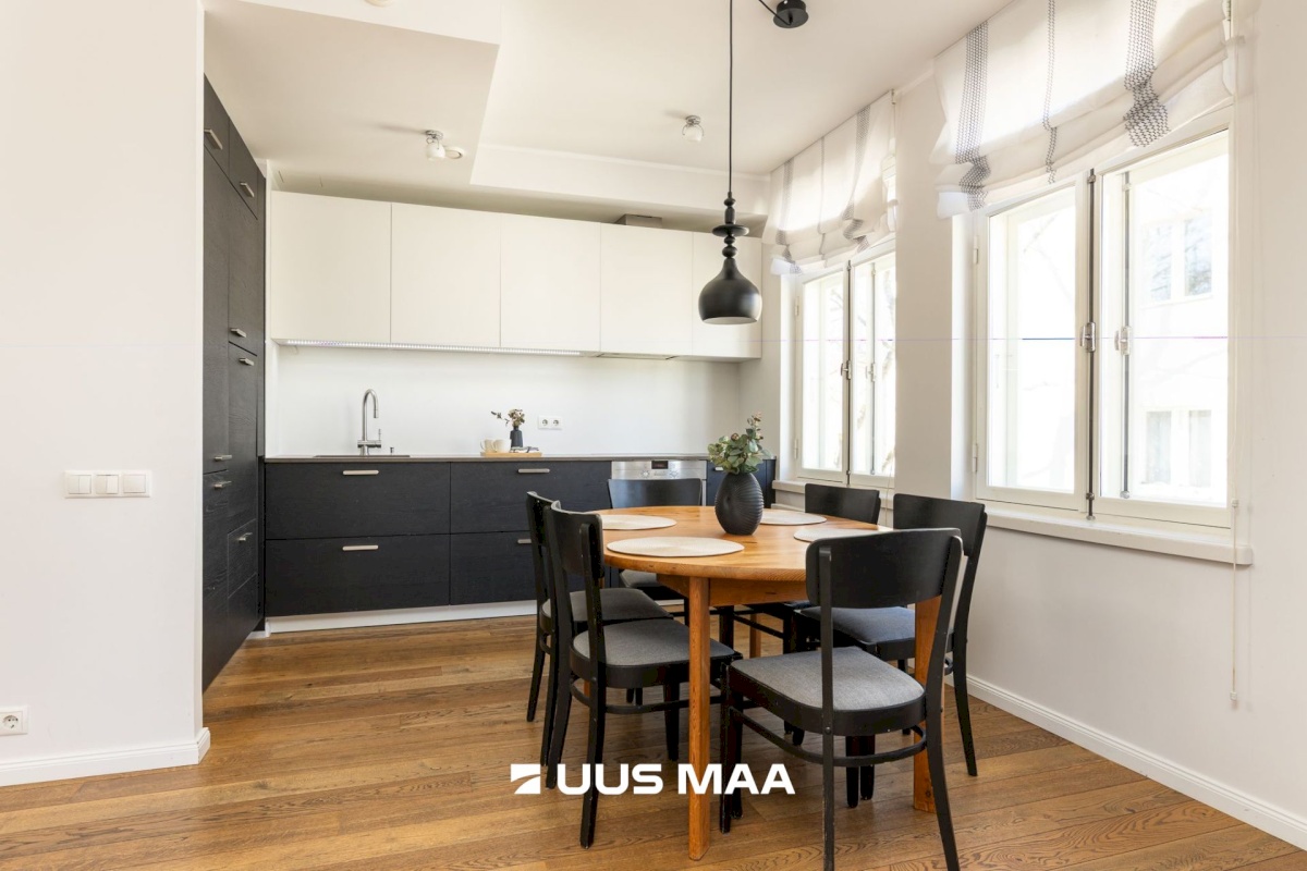 Tallinn, Kesklinna linnaosa, Kadriorg, F.J. Wiedemanni 11