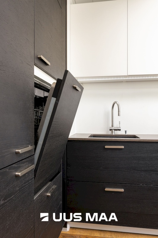 Tallinn, Kesklinna linnaosa, Kadriorg, F.J. Wiedemanni 11