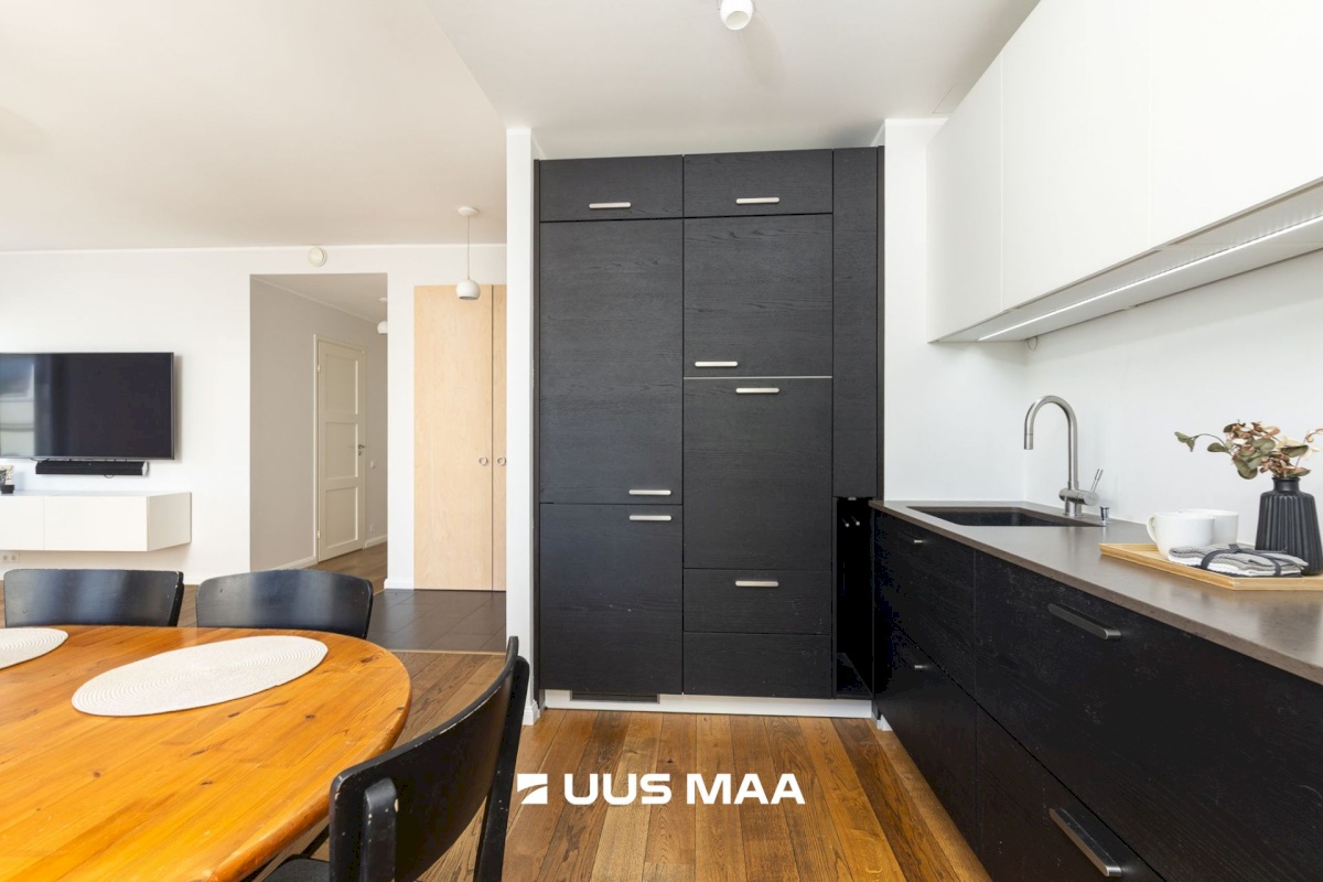 Tallinn, Kesklinna linnaosa, Kadriorg, F.J. Wiedemanni 11