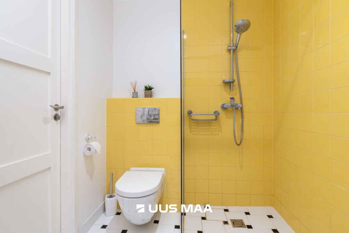 Tallinn, Kesklinna linnaosa, Kadriorg, F.J. Wiedemanni 11