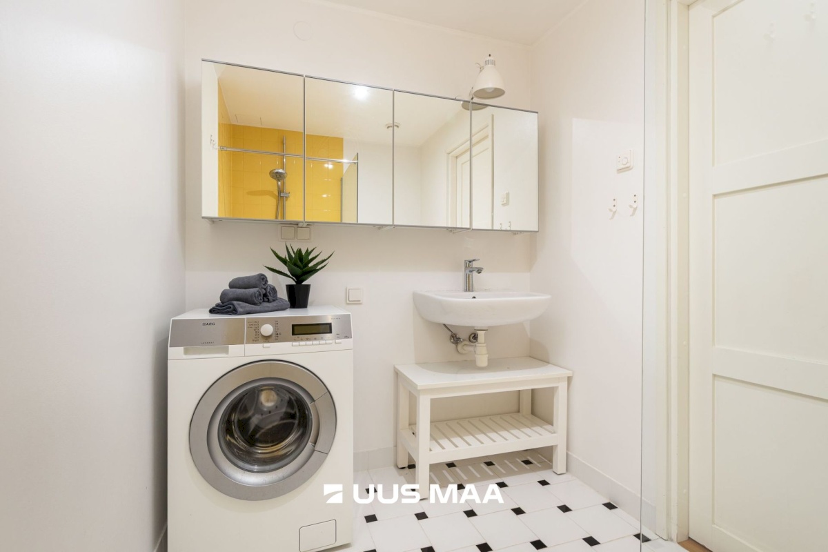 Tallinn, Kesklinna linnaosa, Kadriorg, F.J. Wiedemanni 11