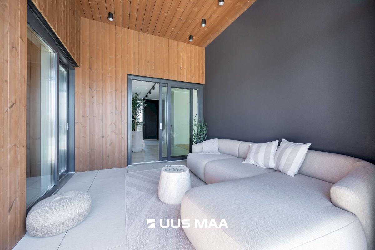 Rae vald, Peetri alevik, Hiiemäe põik 1