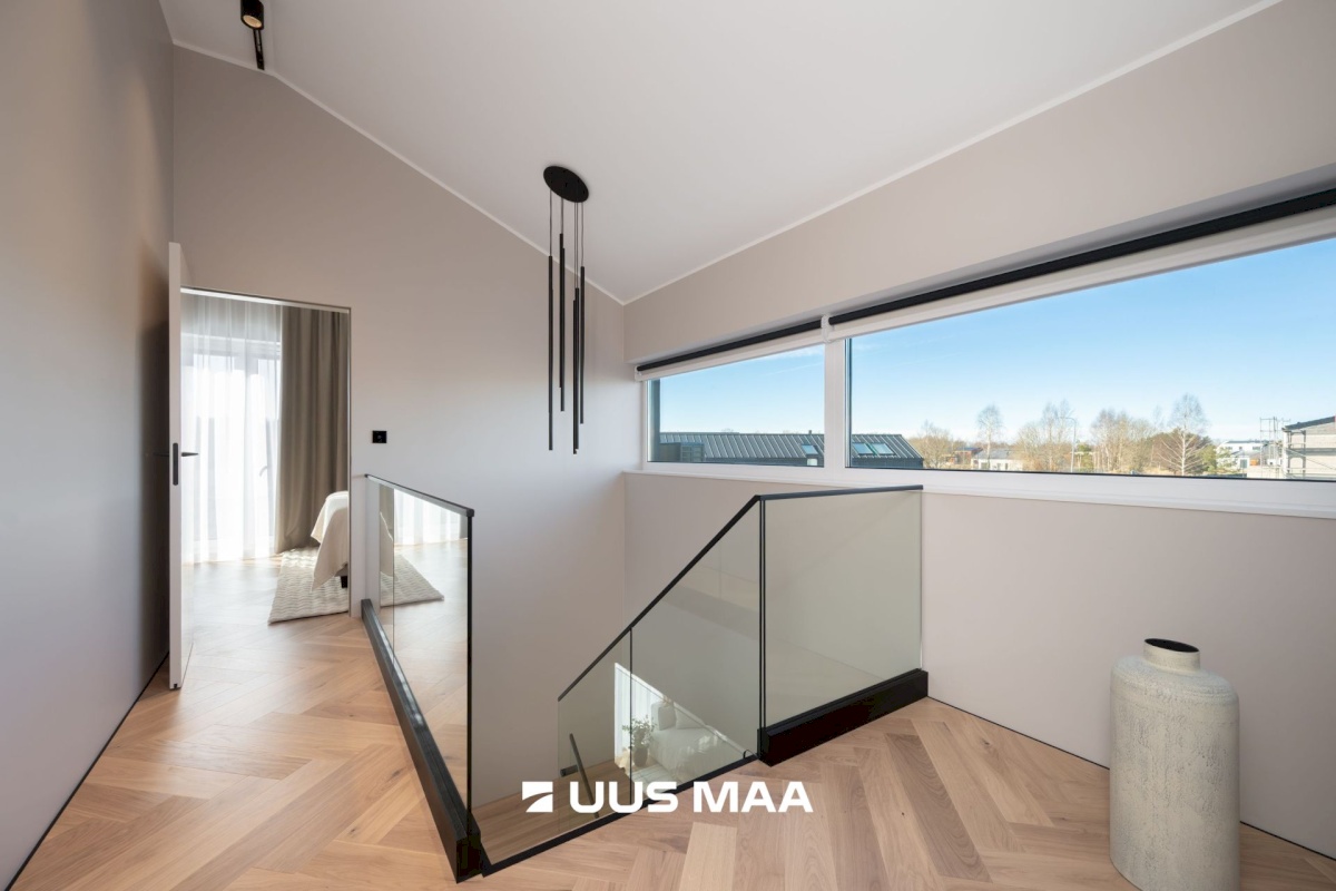 Rae vald, Peetri alevik, Hiiemäe põik 1