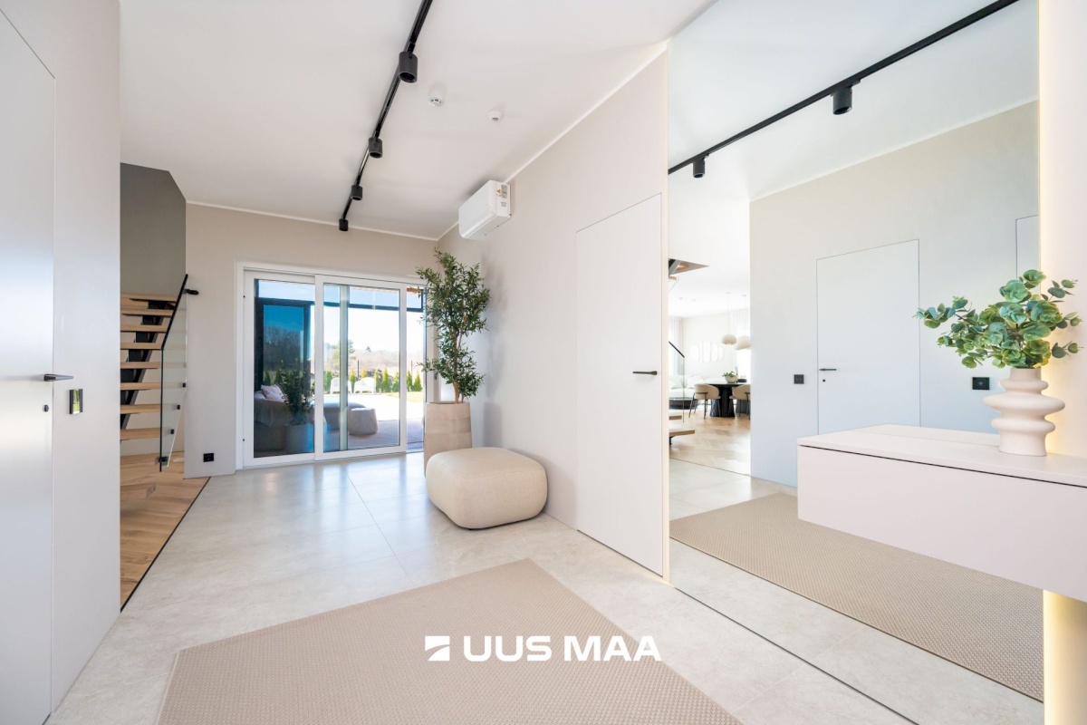 Rae vald, Peetri alevik, Hiiemäe põik 1