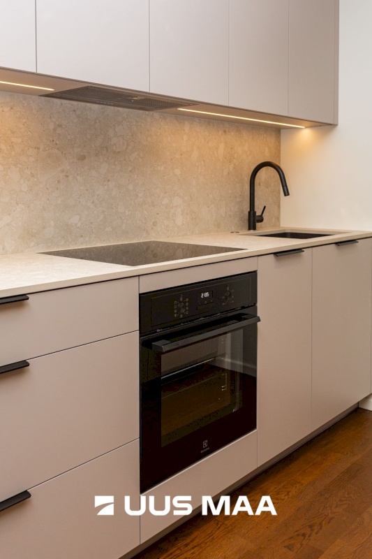 Tallinn, Kesklinna linnaosa, Kadriorg, Liivaoja 4b