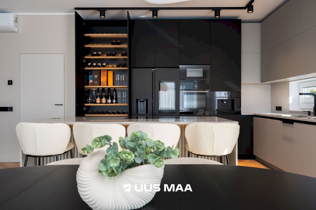 Rae vald, Järveküla, Hiiemäe põik 1