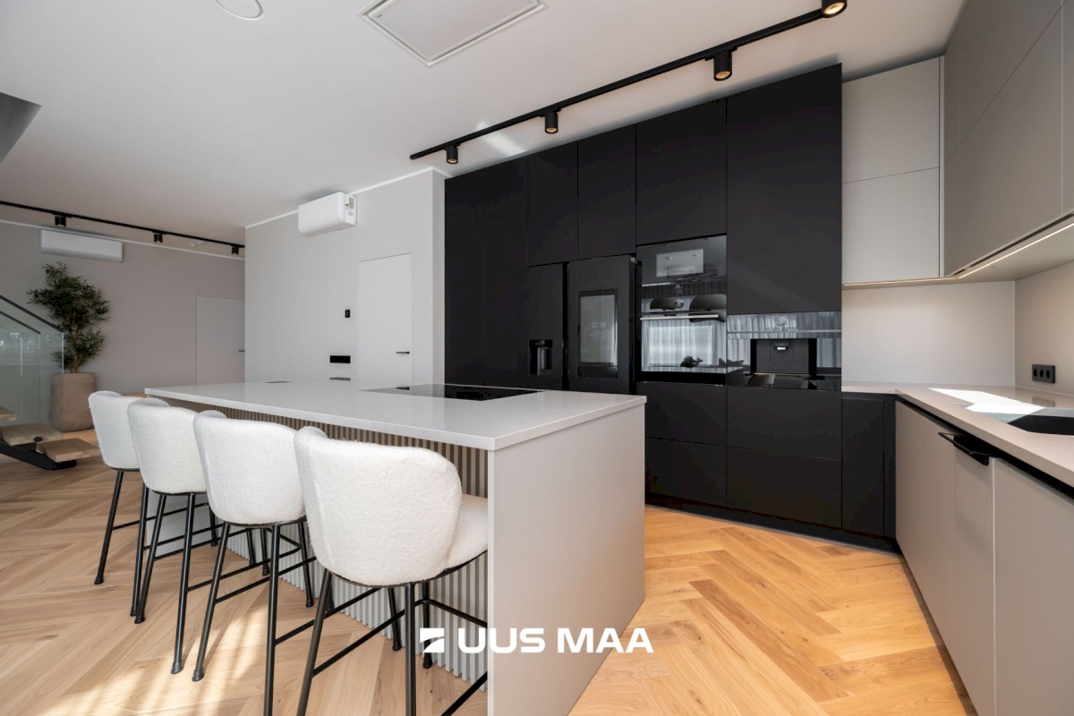 Rae vald, Järveküla, Hiiemäe põik 1