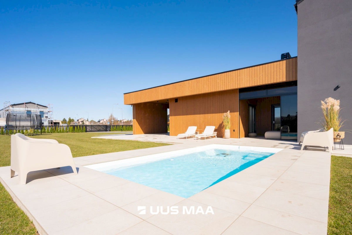 Rae vald, Järveküla, Hiiemäe põik 1