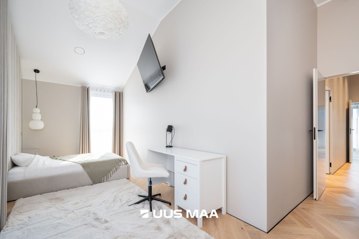 Rae vald, Järveküla, Hiiemäe põik 1