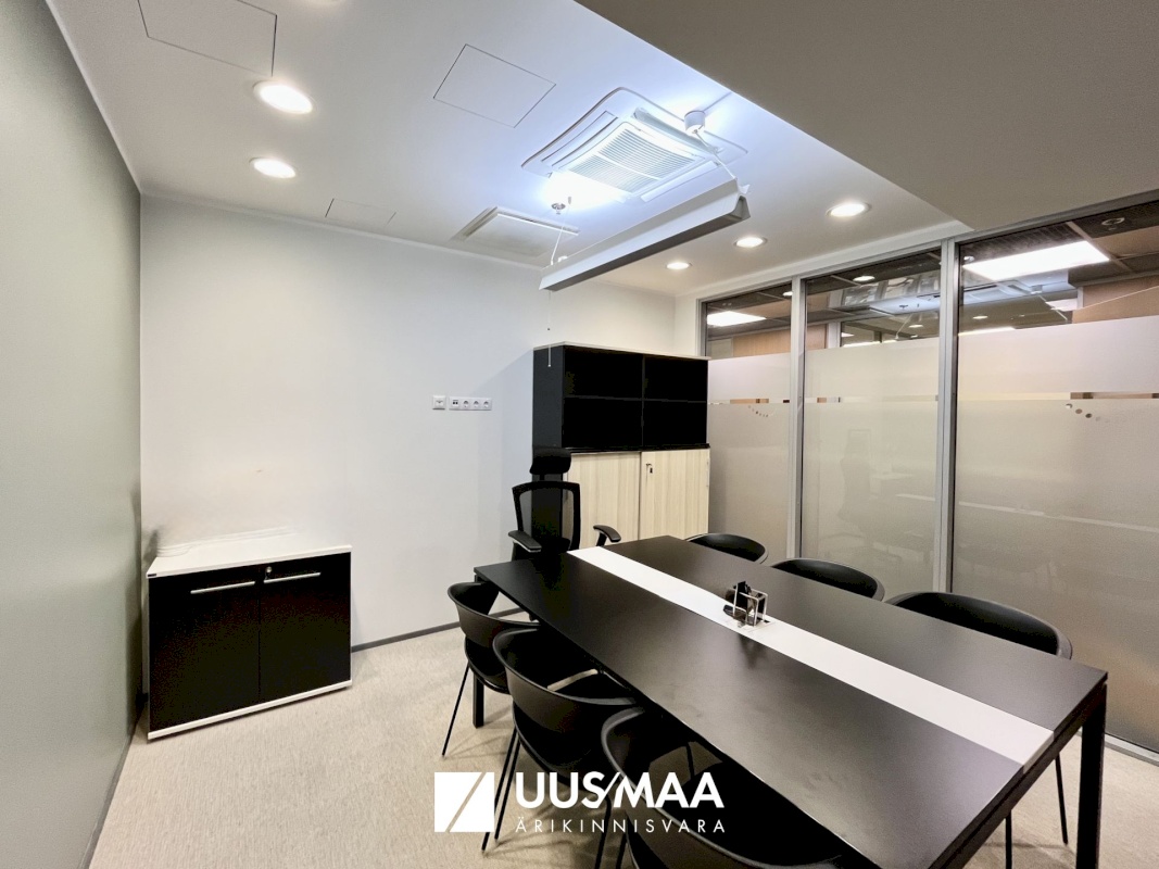 Tallinn, Kesklinna linnaosa, Estonia pst 9