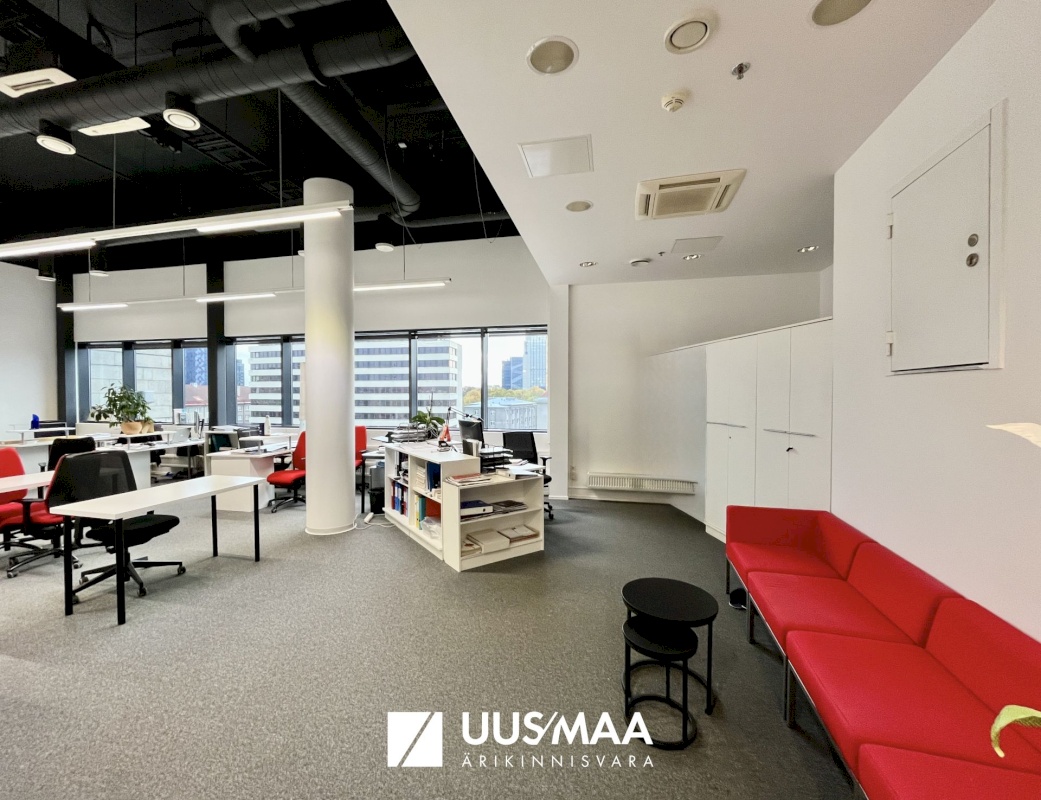 Tallinn, Kesklinna linnaosa, Estonia pst 9