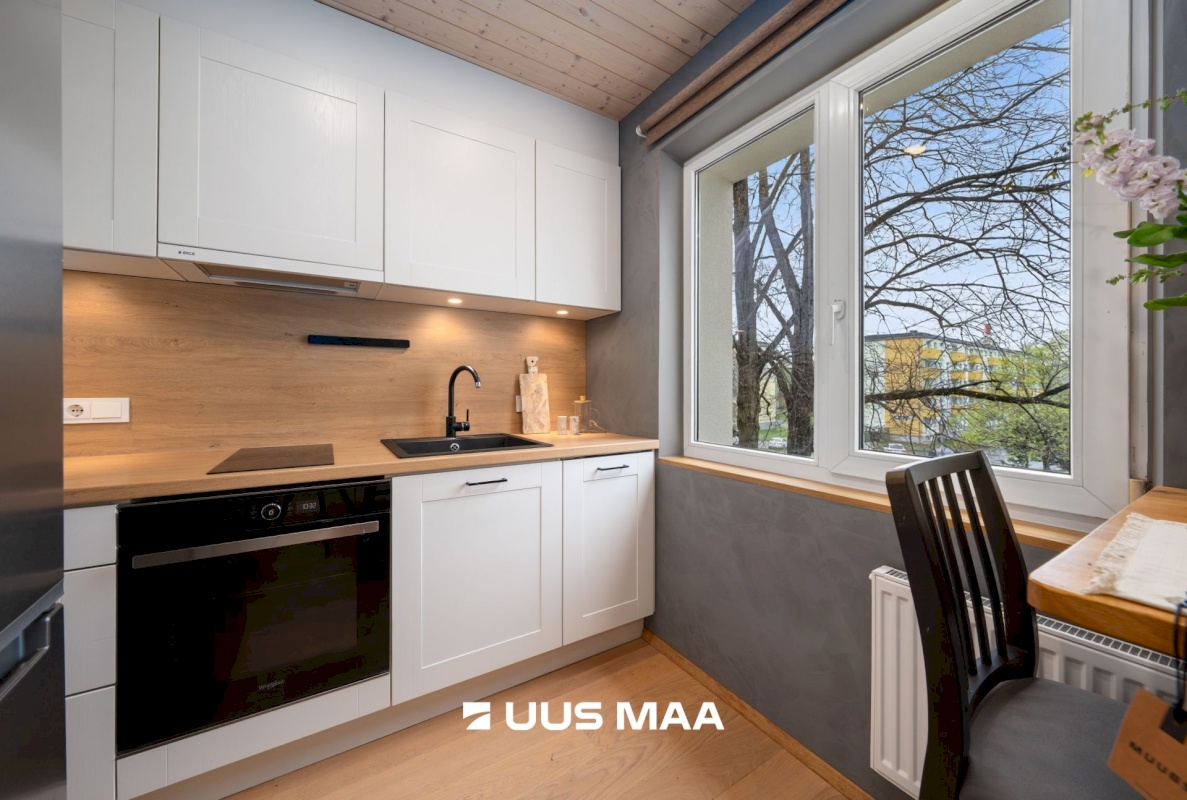 Tallinn, Mustamäe linnaosa, Ehitajate tee 56