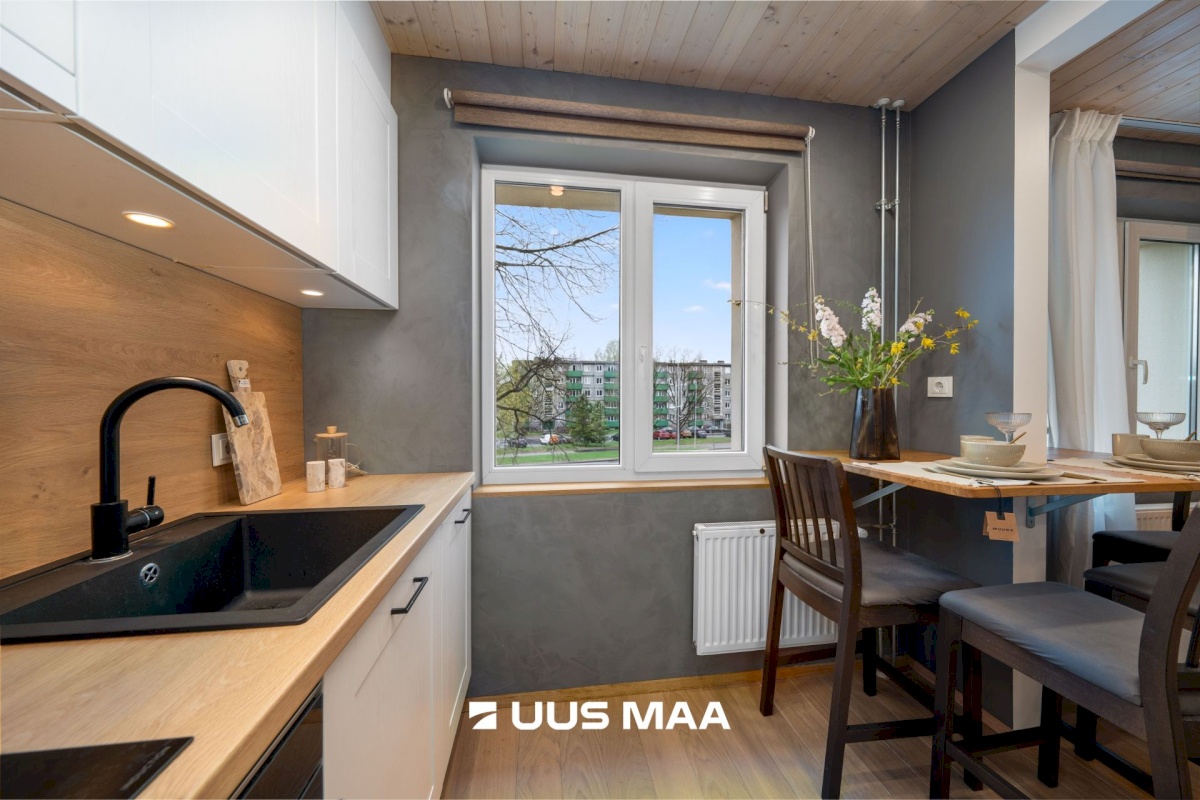 Tallinn, Mustamäe linnaosa, Ehitajate tee 56