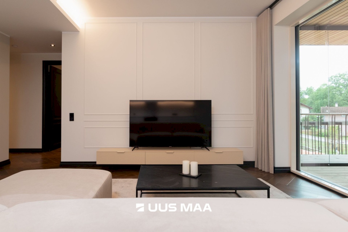 Tallinn, Nõmme linnaosa, Pärnu mnt 328