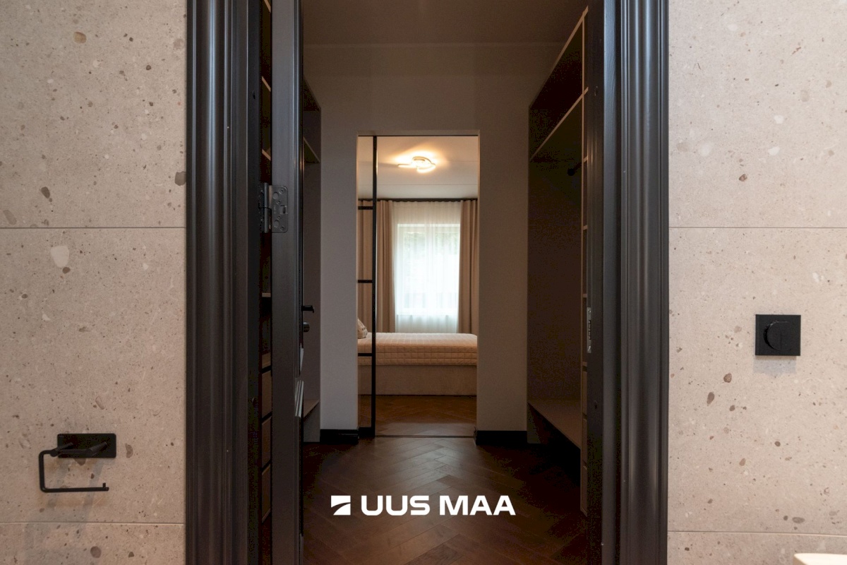 Tallinn, Nõmme linnaosa, Pärnu mnt 328