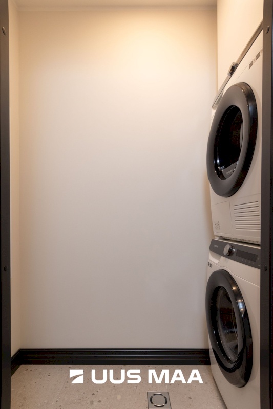 Tallinn, Nõmme linnaosa, Pärnu mnt 328