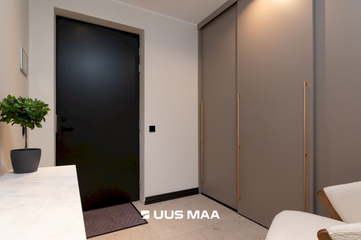 Tallinn, Nõmme linnaosa, Pärnu mnt 328