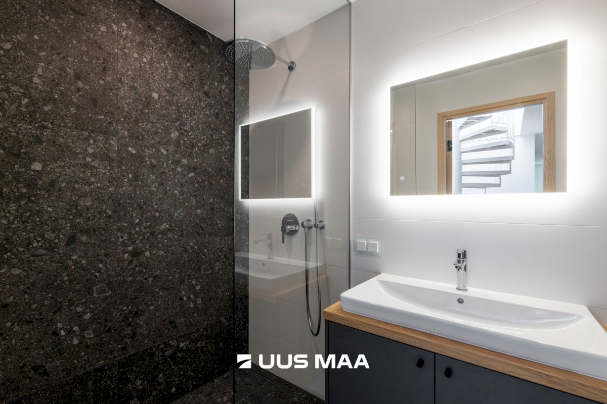 Tallinn, Kesklinna linnaosa, Kadriorg, Pirita tee 26b/1