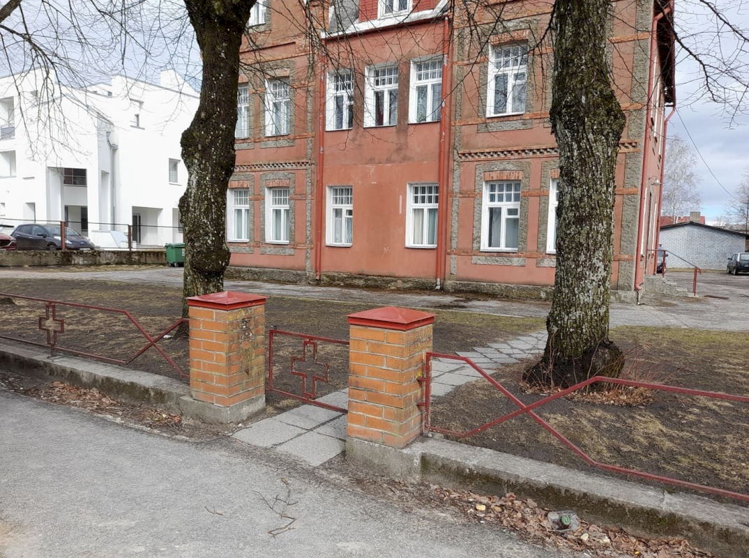 Pärnu linn, Pärnu linn, Rannarajoon, Tammsaare pst 8