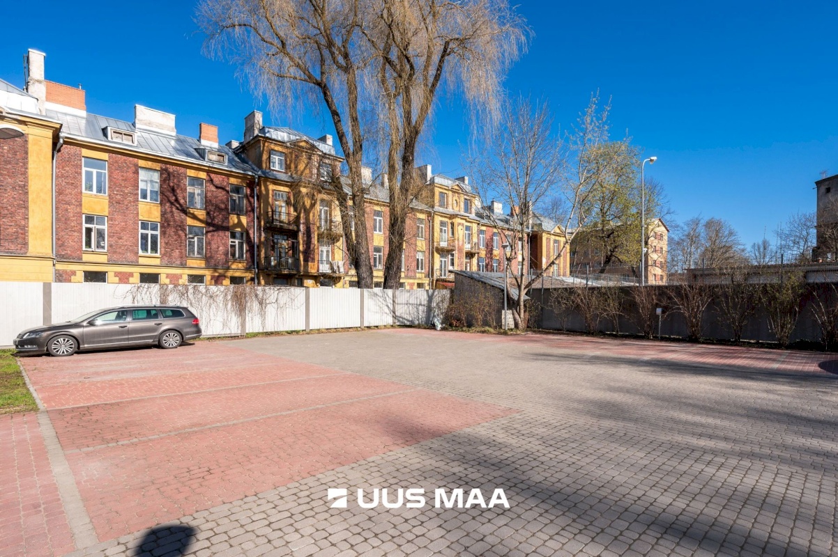 Tallinn, Põhja-Tallinna linnaosa, Kalamaja, Kopli 76a