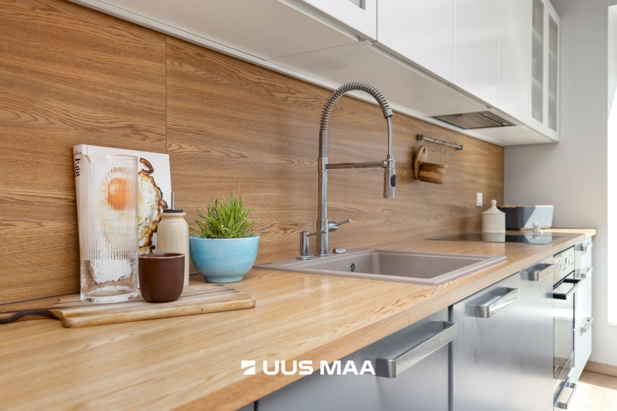 Tallinn, Kesklinna linnaosa, Kadriorg, Kiikri 2/1