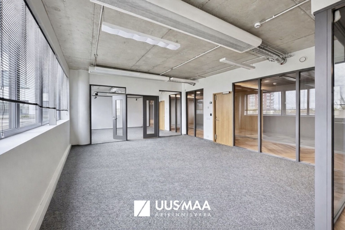 Tallinn, Mustamäe linnaosa, A. H. Tammsaare tee 92