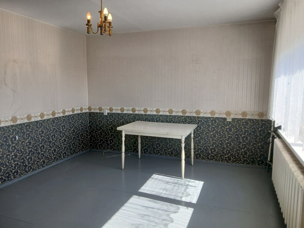 Lääneranna vald, Koonga küla, Keskuse 8