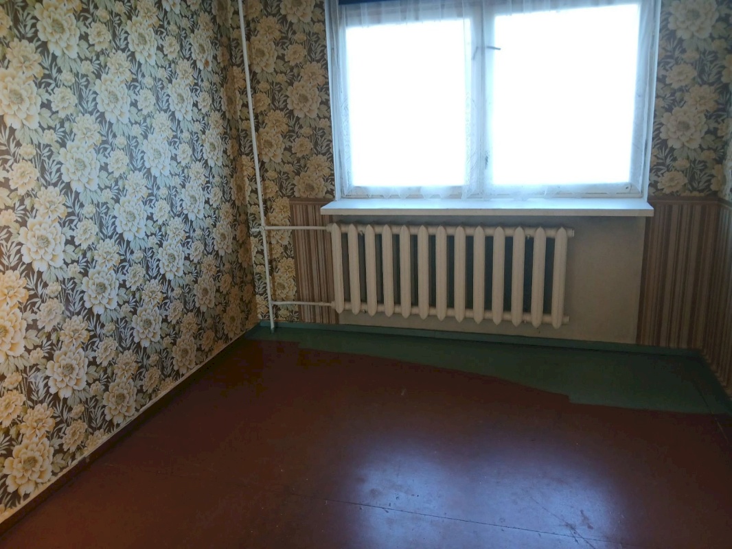 Lääneranna vald, Koonga küla, Keskuse 8