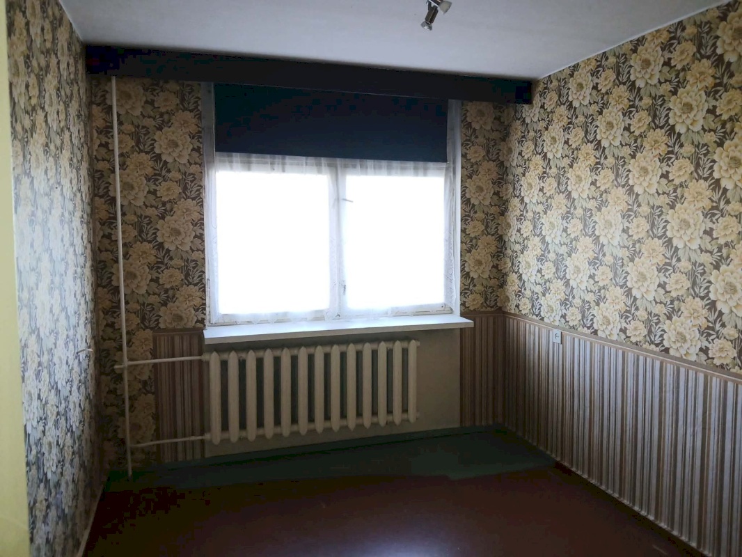 Lääneranna vald, Koonga küla, Keskuse 8