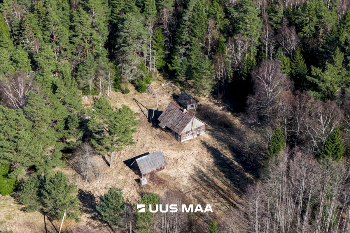 Lääne-Nigula vald, Tuksi küla/Bergsby