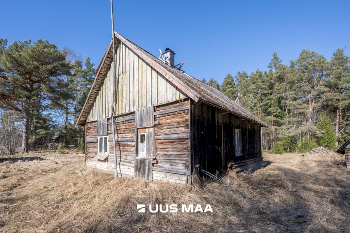 Lääne-Nigula vald, Tuksi küla/Bergsby