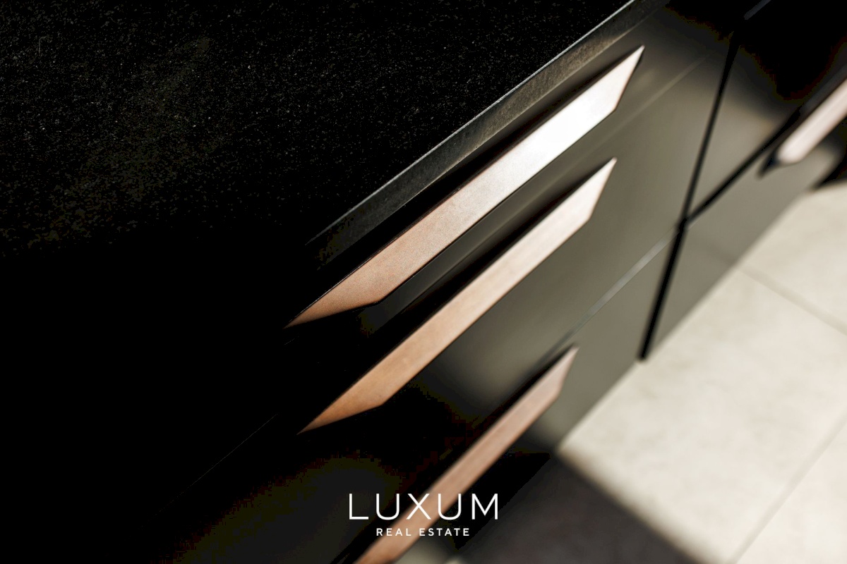 Tallinn, Kesklinna linnaosa, Keldrimäe, Tartu mnt 84a