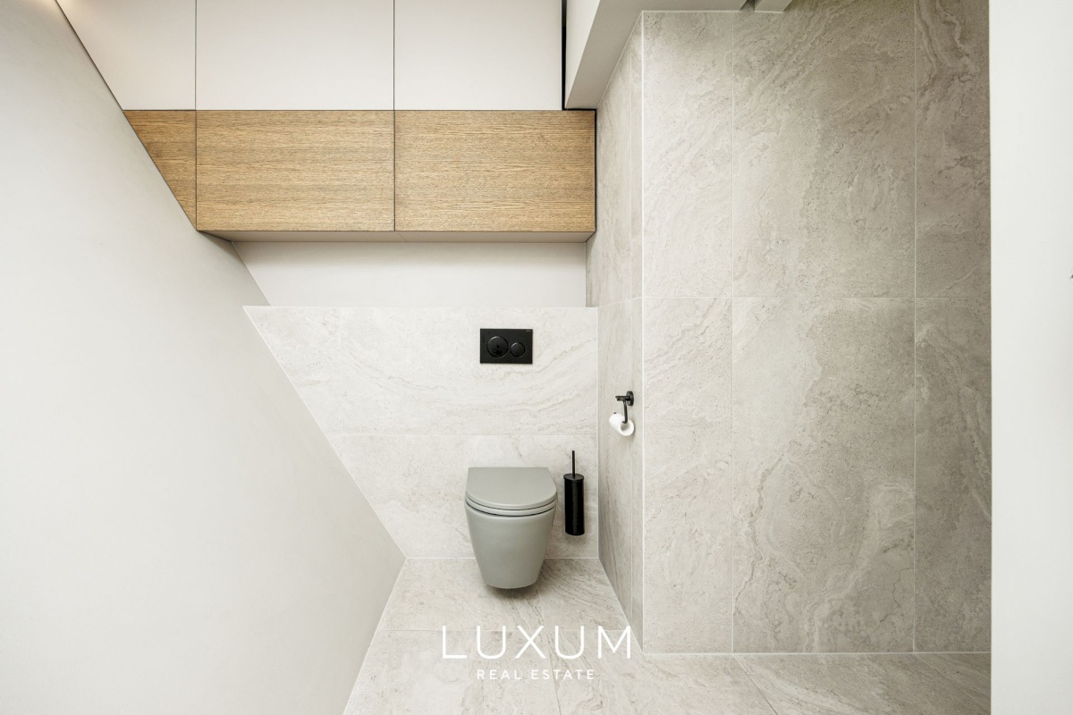 Tallinn, Kesklinna linnaosa, Keldrimäe, Tartu mnt 84a