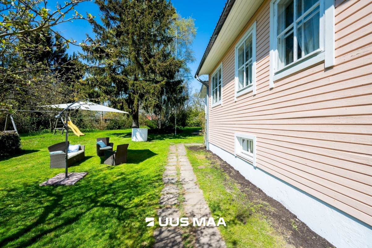 Viimsi vald, Leppneeme küla, Roosimetsa tee 2