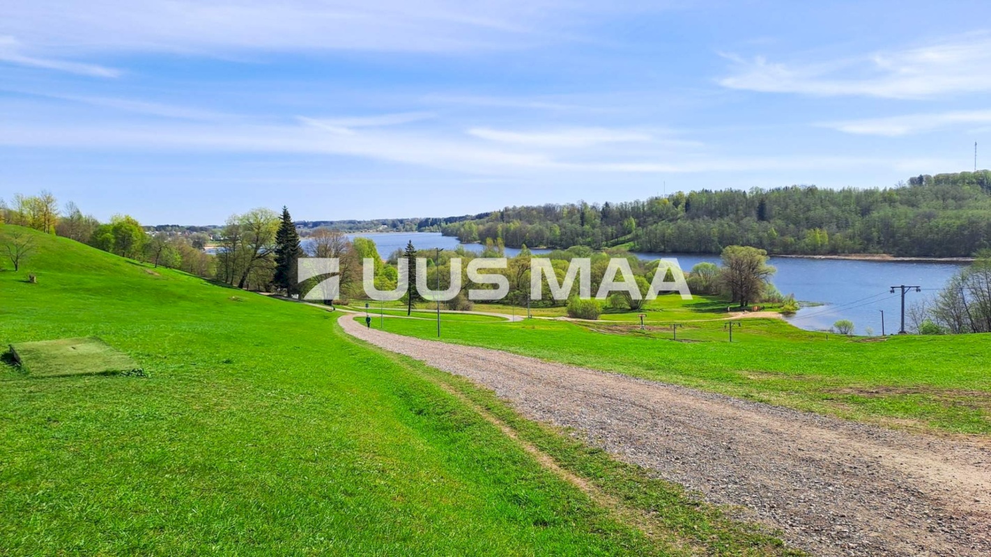 Viljandi linn, Männimäe, Riia mnt 71